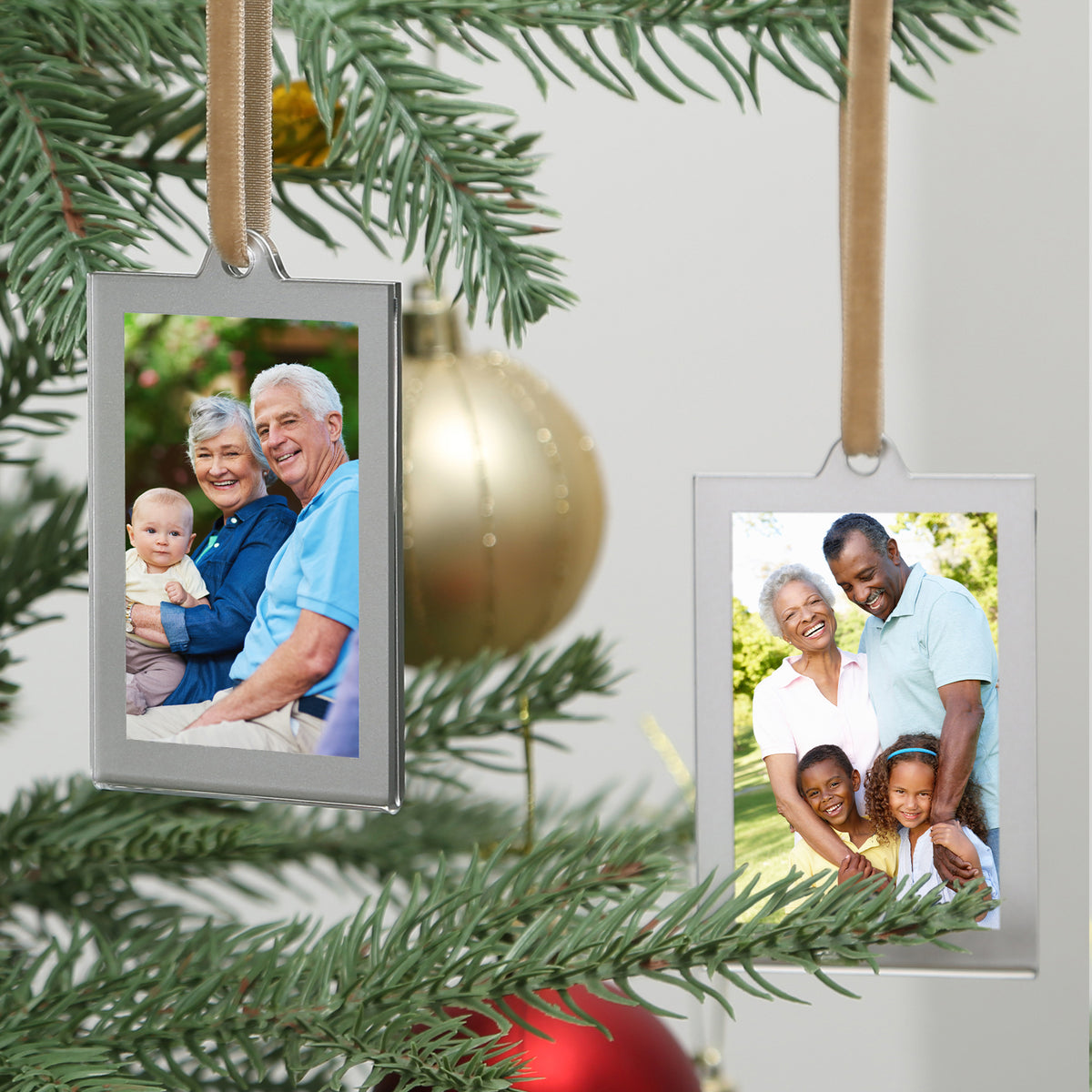 Pawprints - 4 Photo Frame Ornament Pawprints - 4 Photo Frame Ornament
