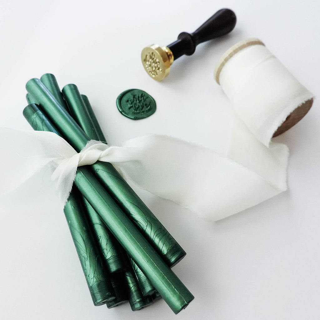 UNIQOOO Olive Green Glue Gun Sealing Wax Sticks for Wax Seal Stamp -  Perfect for Wedding Invitations, Thank You Card, Mails, Wine Gift Wrapping