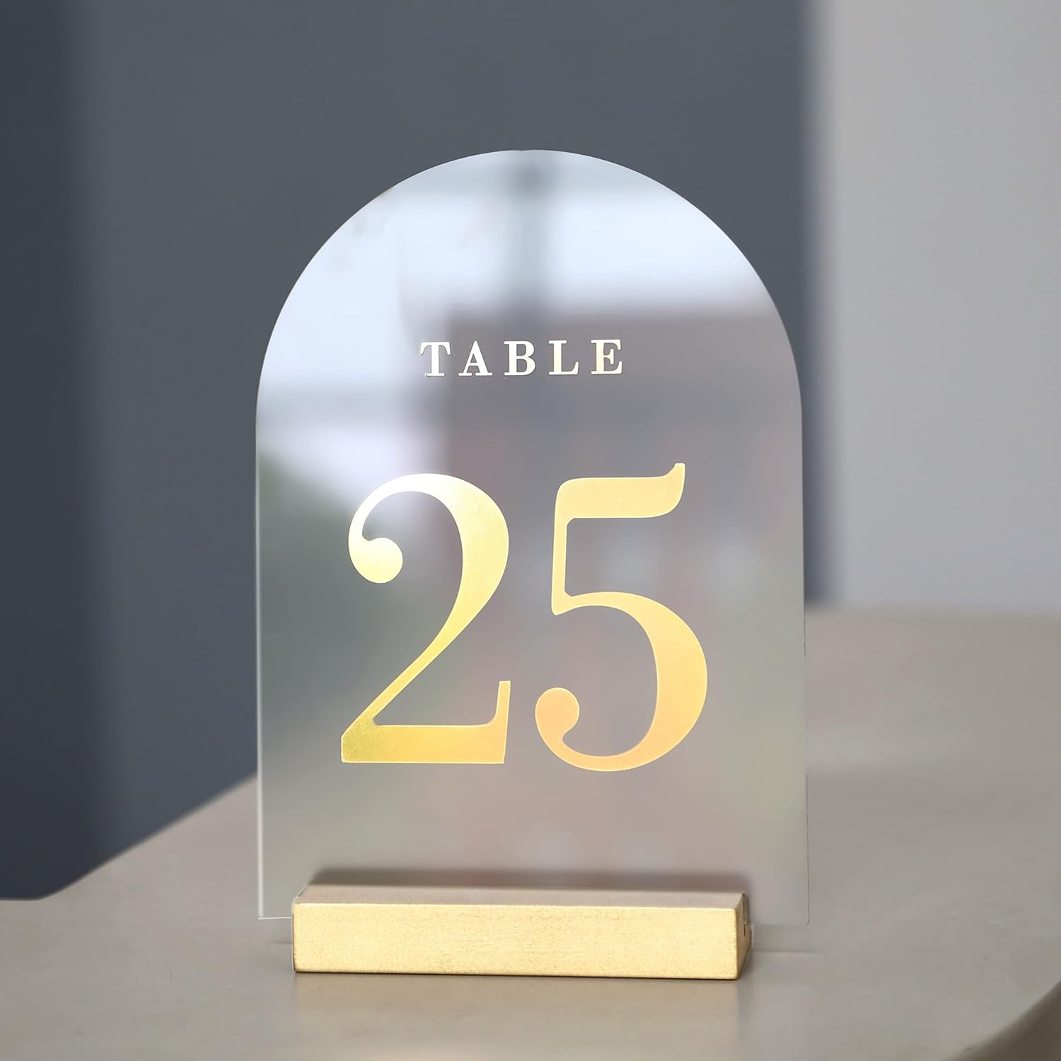 UNIQOOO 4" Gold Wood Stands, Sign Holders