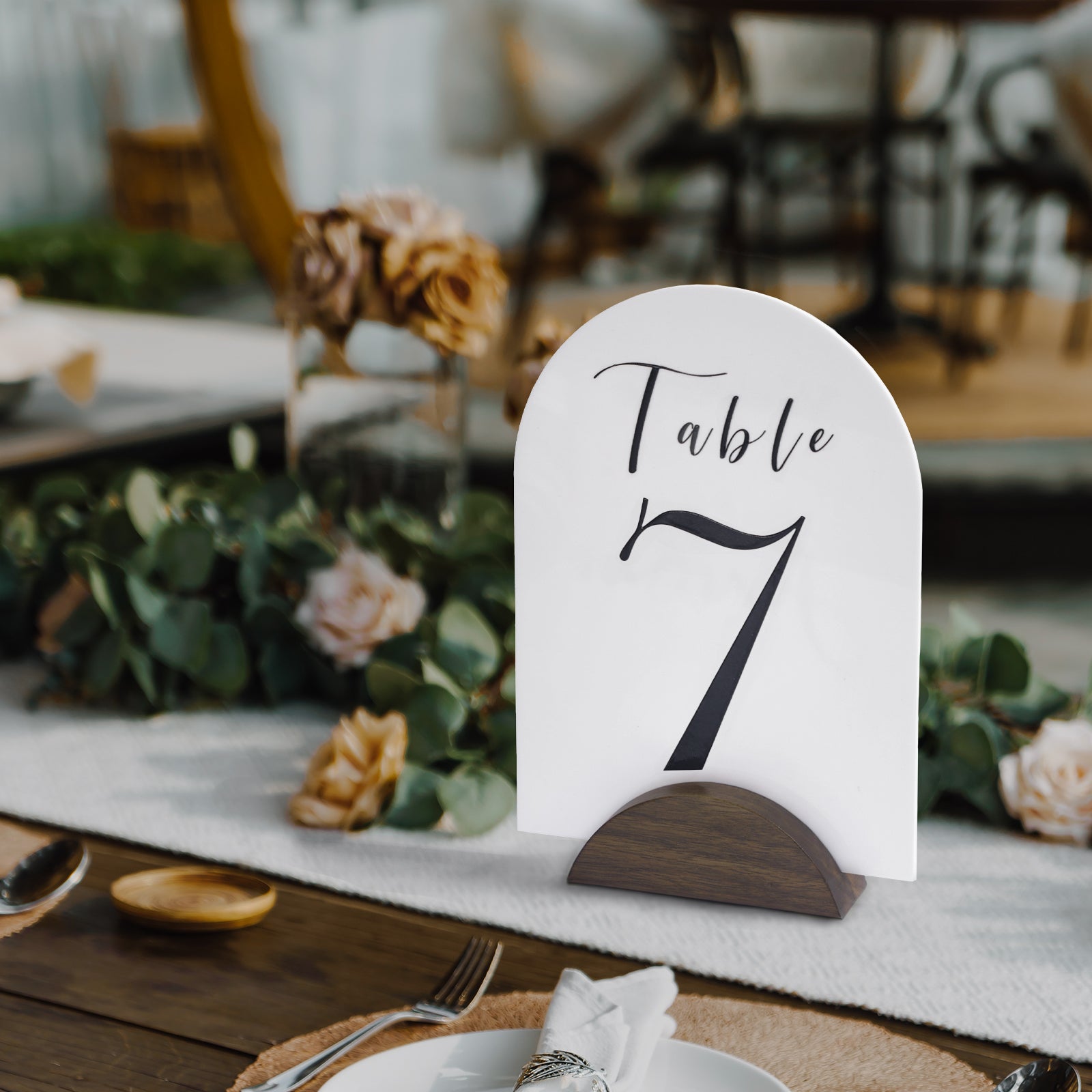 UNIQOOO 6 Pack 3.3" Arch Rustic Walnut Wood Stand with 1/8" Slot, for Wedding Table Number Sign, Place Card Holder, Photo Display Stand | for Event Decor, Retail Shop, Cafe Restaurant Menu, Business Card, Name Tag