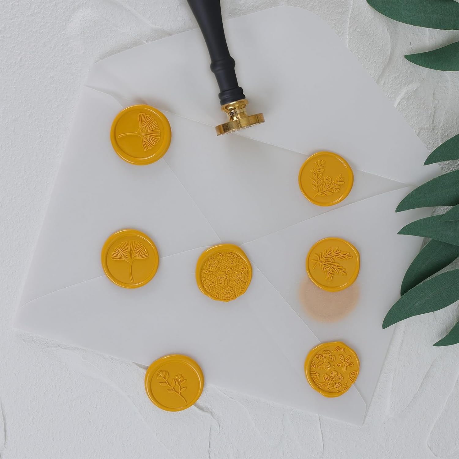 6 Pcs Wax Seal Stamp Set, Floral Stamps Botanical Sealing Stamper Kit, Wooden Handle with Brass Head for Wedding Greeting Cards Gift