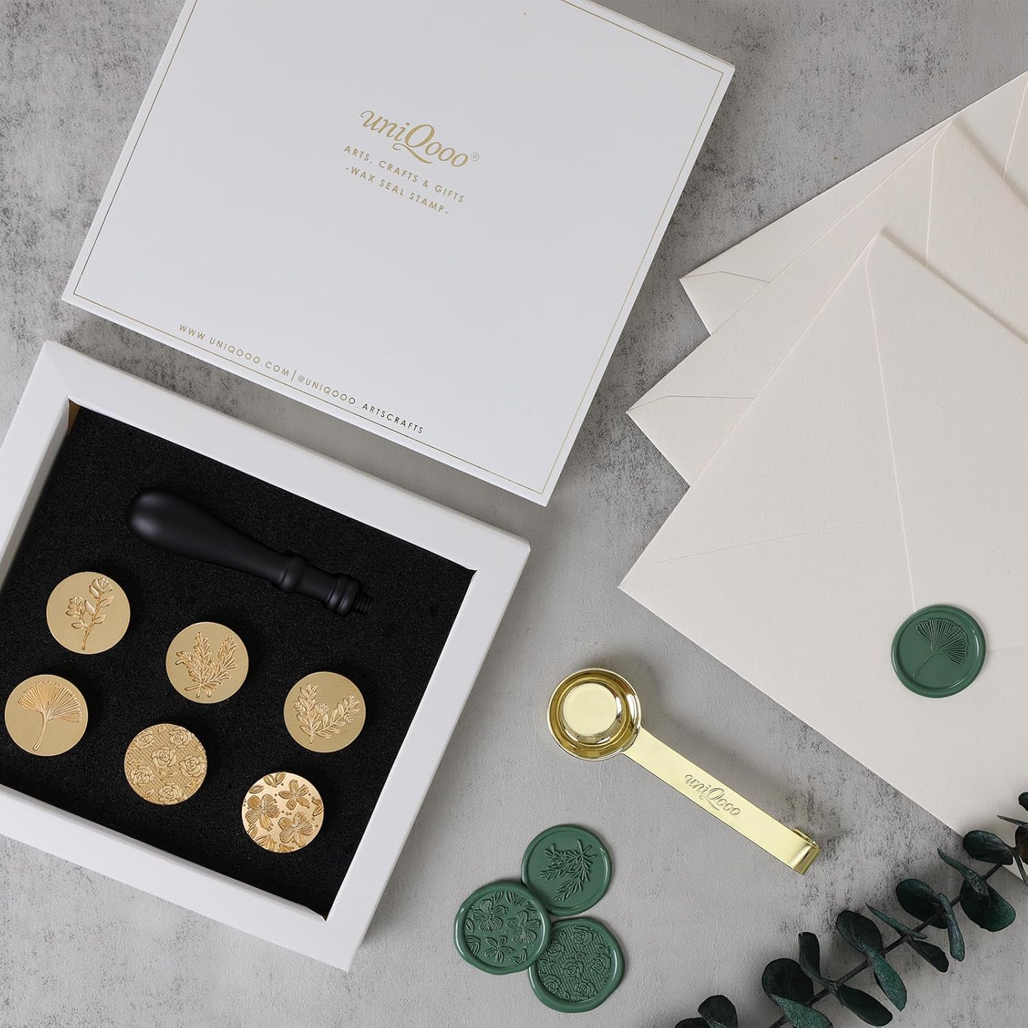 6 Pcs Wax Seal Stamp Set, Floral Stamps Botanical Sealing Stamper Kit, Wooden Handle with Brass Head for Wedding Greeting Cards Gift