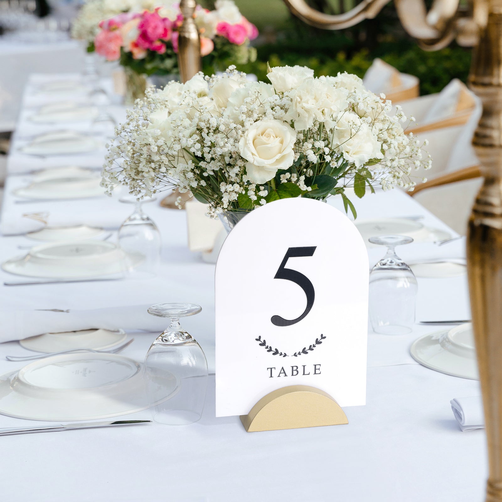 UNIQOOO 10 Pack 3.3" Arch Gold Wood Stand with 1/8" Slot, for Wedding Acrylic Table Number Sign, Wedding Display Stand, Card Holder, Great for Bar Menu, Retail Sign, Party and Events