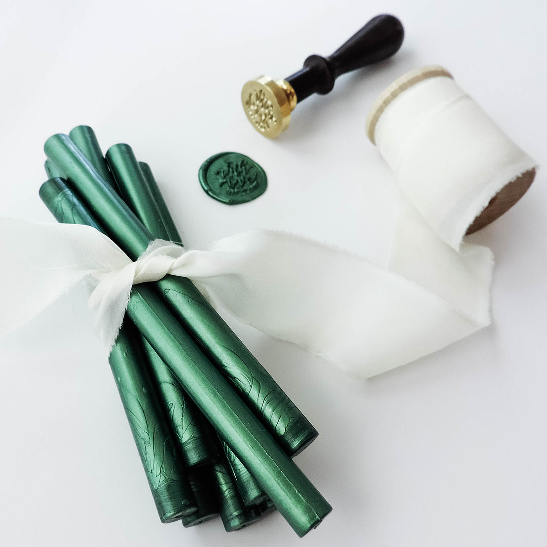 Metallic Botanical Green Sealing Wax Sticks, 8 Pack
